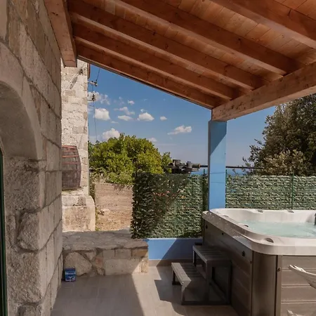 Stone House Dario With Finnish Sauna And An Outdoor Hot Tub